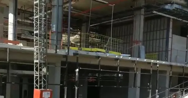 Son dakika: İstanbul Beyoğlu’nda tersane inşaatında asansör devrildi