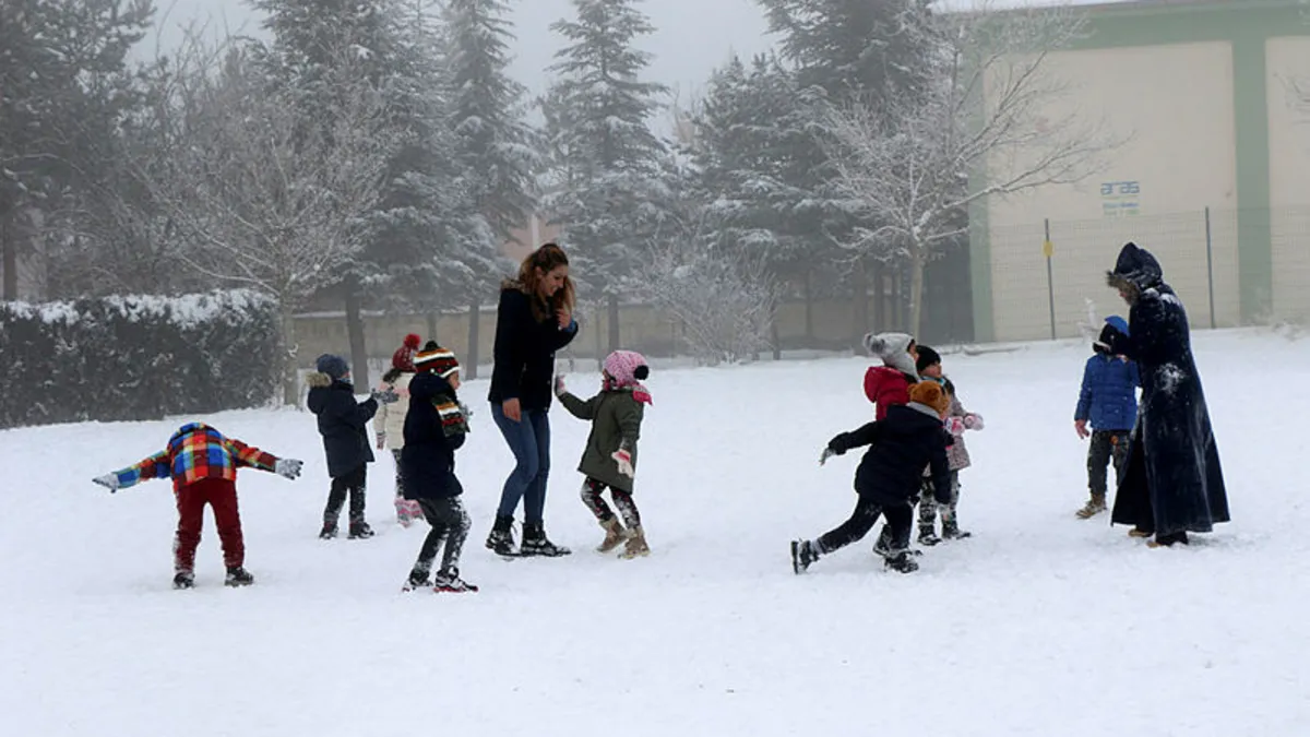 Yarıyıl tatili sonrası eğitime kar molası: Bugün hangi illerde okullar tatil edildi?