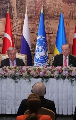 Rus basınından Türkiye'ye büyük övgü: Batı ve Doğu Erdoğan'a bağımlı