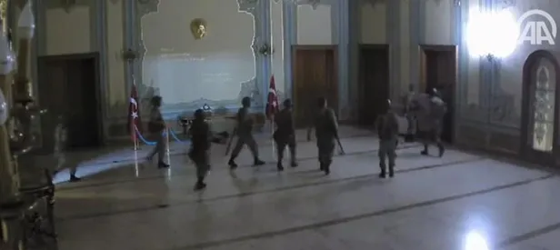 Valiliği işgal eden FETÖ'cülere üçer kez müebbet