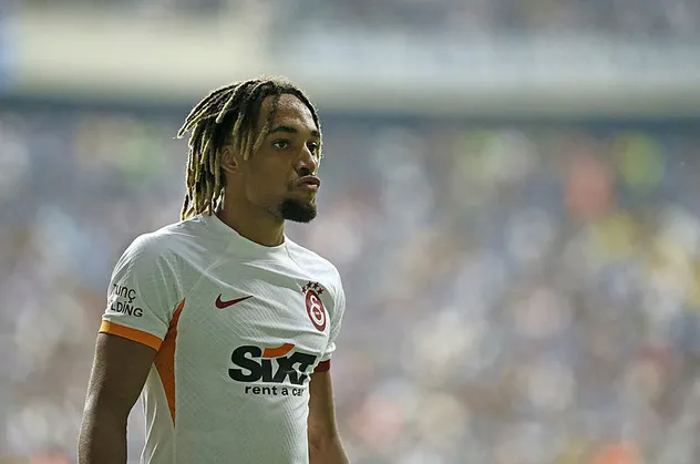 Son dakika Galatasaray haberleri... Cimbom’a piyango vurdu! Futbol devleri Liverpool ve Real Madrid Sacha Boey’in peşinde