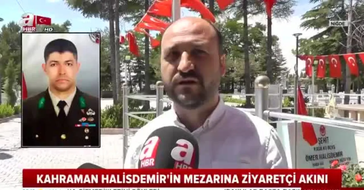 15 Temmuz kahramanı Ömer Halisdemir'in kabri ziyaretçi akınına uğruyor