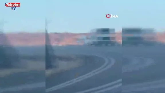 Batman'da vahşet! Kamyonete bağlı olan at kilometrelerce böyle sürüklendi