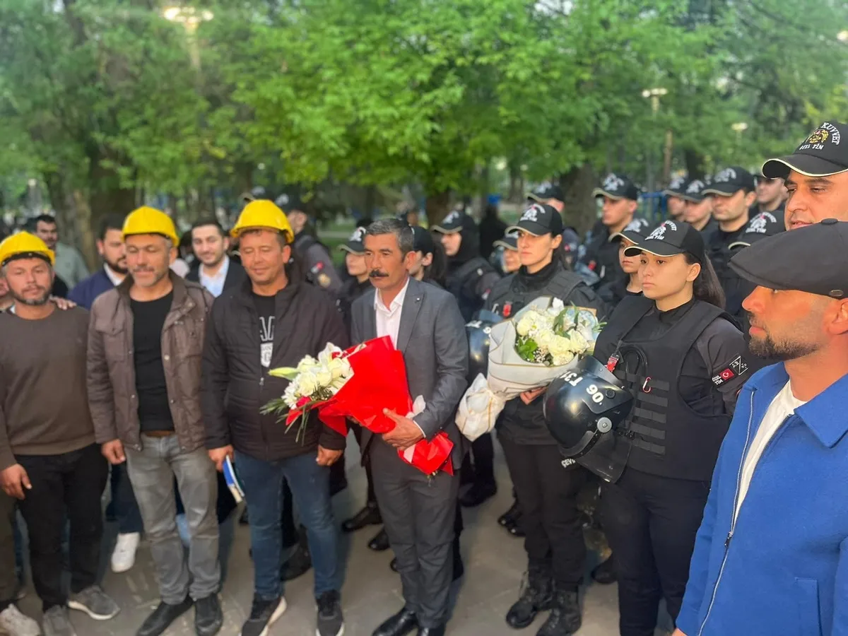 ankarada-kritik-maden-zirvesinden-uzlasi-cikti-1777395710497.jpeg Ankara’da kritik maden zirvesinden uzlaşı çıktı! Eylemler sona erdi-4