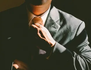 Rüyada belediye başkanı seçilmek, belediye başkanıyla konuşmak, tokalaşmak neye işarettir? Rüyada belediye başkanı görmek ne anlama gelir?