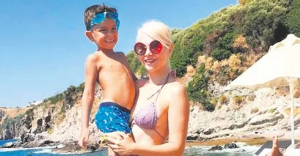 Seçkin Piriler’in Bodrum tatili tam gaz sürüyor