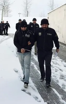 DEAŞ'ın 3 bombacısı yakalandı