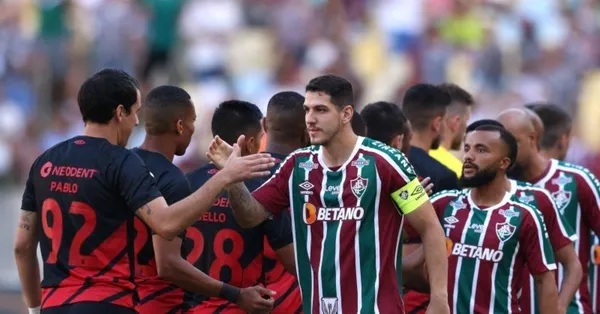 savunmadaki-sakatliklar-sonrasi-fenerbahce-harekete-gecti-iste-teklif-yapilacak-o-oyuncular-1698874929356.jpeg Savunmadaki sakatlıklar sonrası Fenerbahçe harekete geçti! İşte teklif yapılacak o oyuncular...-2