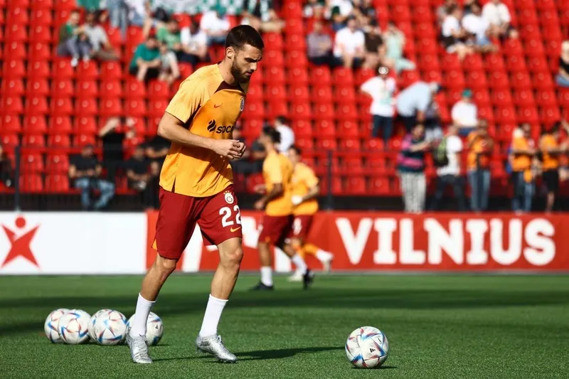 operasyon-24-galatasarayda-o-isimler-icin-karar-verildi-1711114727709.jpeg Operasyon 24! Galatasaray'da o isimler için karar verildi-9