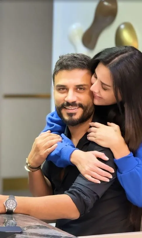dilan-polatin-atasehirdeki-poliklinigine-silahli-saldiri-sabaha-karsi-kursunlandi-1696940008052.jpg Dilan Polat'ın Ataşehir'deki polikliniğine silahlı saldırı! Sabaha karşı kurşunlandı!-6