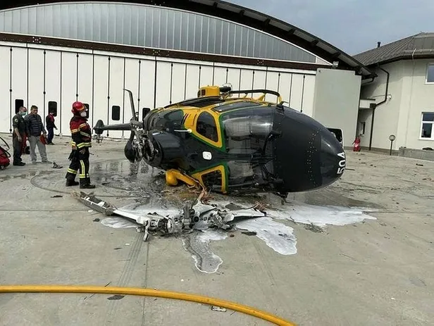 italyada-helikopter-kazasi-kalkis-sirasinda-1616949952494.jpeg İtalya'da helikopter kazası! Kalkış sırasında...-3