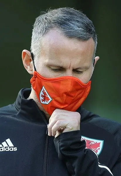 iki-kadina-saldirmak-sucuyla-yargilananiyordu-ryan-giggs-galler-milli-takimi-teknik-direktorlugunden-istifa-et-1655764373785.jpeg İki kadına saldırmak suçuyla yargılanıyordu! Ryan Giggs, Galler Milli Takımı teknik direktörlüğünden istifa etti-4