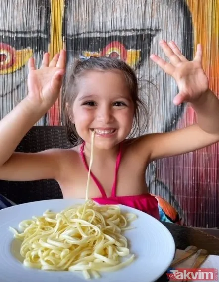 Hande Soral ile İsmail Demirci minik oğulları Ali’nin yüzünü ilk kez gösterdi! Ünlülerden yorum yağdı: Petek Dinçöz, Ebru Şahin... - 45