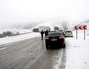 Tokat'ta Nisan ayında yağan kar hayatı olumsuz etkiledi