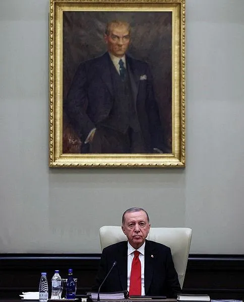 son-dakika-yilin-son-mgksi-sona-erdi-iste-alinan-kararlar-1701285637490.jpeg MGK sonrası 7 maddelik bildiri yayımlandı: İsrail işlediği suçlarla yüzleşmek zorunda kalacak-4