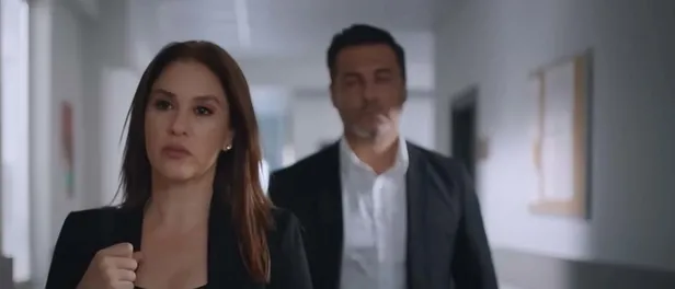 kizilcik-serbetinde-gozyaslarina-bogan-ayrilik-1699866343470.jpg İpi çekildi ''Ayrılık da sevdaya dahil'' Kızılcık Şerbeti'nde gözyaşlarına boğan ayrılık! İşte veda eden oyuncu...-4