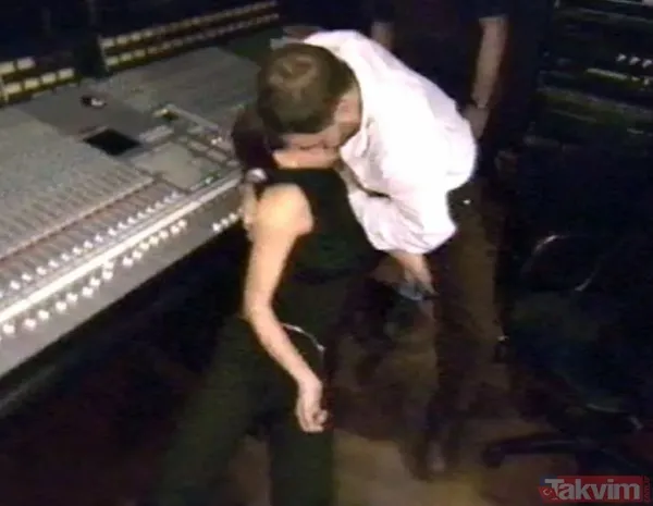 Ebru Gündeş’ten “güzel yürekli” dediği Armağan Çağlayan’a tam destek! Sarıp sarmalayıp paylaştı: “Yıllardır beyninde 3 tane klipsle...” - 23