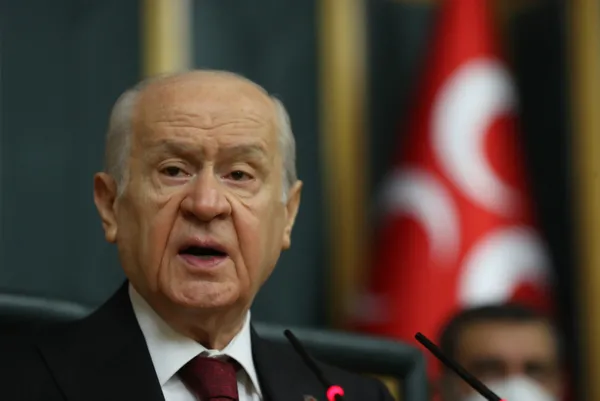 son-dakika-devlet-bahceliden-mhp-grup-toplantisinda-onemli-aciklamalar-egede-hakkimizi-yedirmeyiz-gozlerini-oy-1664873746705.jpg SON DAKİKA: Devlet Bahçeli'den MHP grup toplantısında önemli açıklamalar: Ege'de hakkımızı yedirmeyiz gözlerini oyarız! Kılıçdaroğlu'na sert DNA sözleri-4