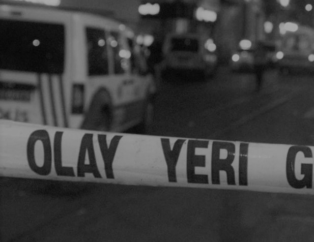 İzmir’de şüpheli ölüm! Arabasının içinde bulundu