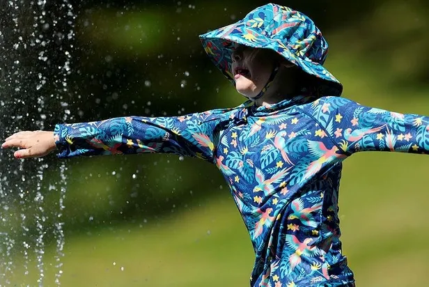 Kanada’da son 84 yılın sıcaklık rekoru kırıldı: Serinleme merkezleri açıldı-4