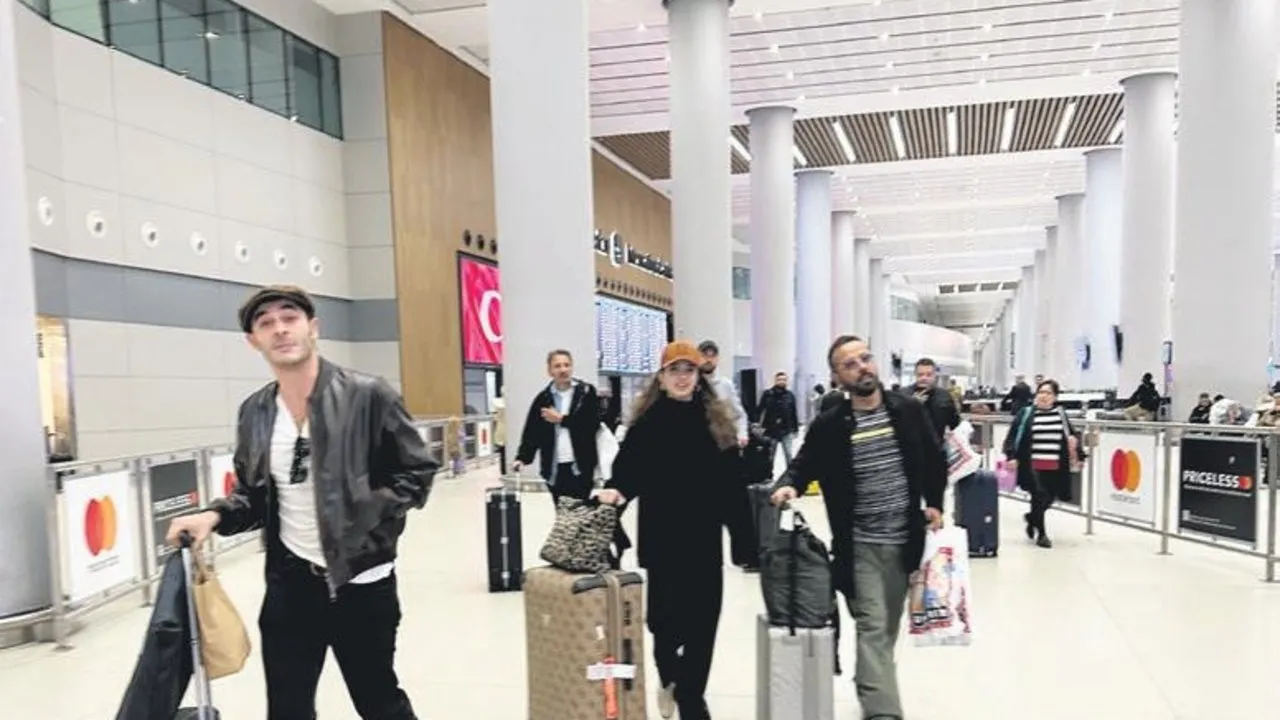 Su Burcu Yazgı Coşkun ve Burak Deniz, Cannes’dan İstanbul’a dönüş yaptı