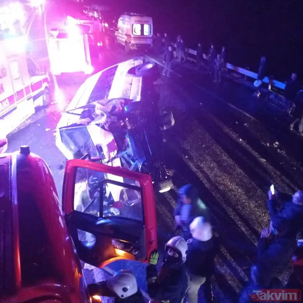 Van'da feci kaza! İşçi minibüsü ile otomobil çarpıştı: Çok sayıda yaralı... - 2