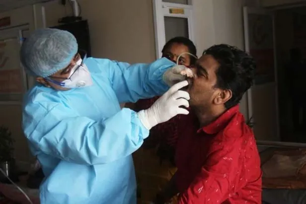 olumcul-kara-mantar-hastaligi-hizla-yayiliyor-hindistanda-vaka-sayisi-40-bini-asti-1624908412134.jpeg Ölümcül 'Kara Mantar' hastalığı hızla yayılıyor! Hindistan'da vaka sayısı 40 bini aştı-2