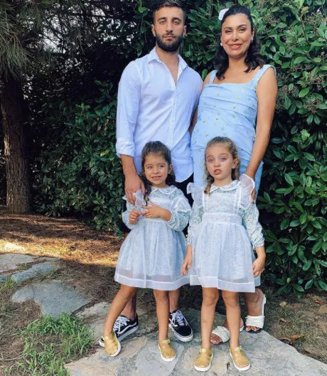 Galatasaraylı Alpaslan Öztürk deparı attı eşi Ebru Şancı'yı kıskandırdı 'benim peşimden böyle koşmadın'-7