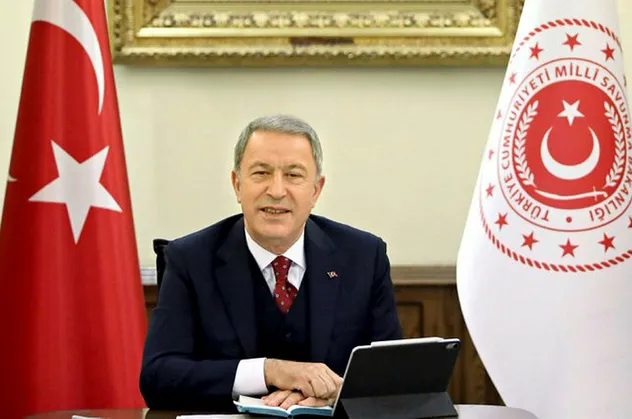 Bakan Akar'dan 'Dünya Pilotlar Günü' mesajı