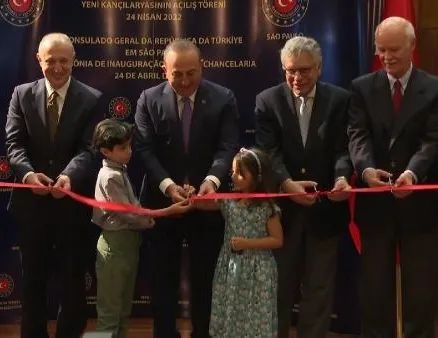 Sao Paulo’daki konsolosluk açılışında sürpriz konuk!