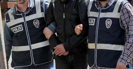 FETÖ'den aranan eski yüzbaşıya nüfus müdürlüğünde gözaltı