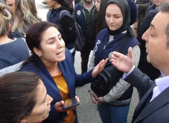 Polis amirinden olay çıkaran HDP'li vekil Ayşe Sürücü için efsane talimat: Süpür süpür-1