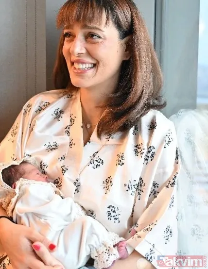 ❓MERAK EDİLENLER Bestemsu Özdemir'in eşi Ersin Görkem kimdir? Ersin Görkem, profesyonel basketbol kariyeri boyunca Türkiye'nin önemli kulüplerinde forma...