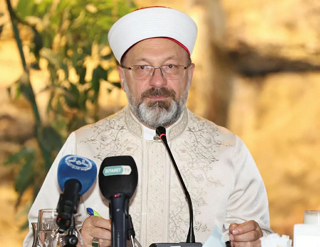 Erbaş’tan ’Anayasa’ hatırlatması