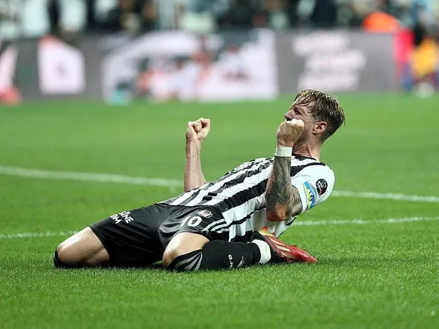 kartal-tek-atti-3-aldi-rachid-ghezzalin-muhtesem-goluyle-evinde-kayserisporu-devirmeyi-basardi-1659828226875.jpeg Kartal tek attı 3 aldı! Rachid Ghezzal'ın muhteşem golüyle evinde Kayserispor'u devirmeyi başardı-7