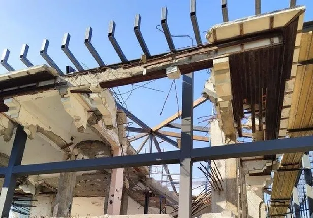 CHP'li İBB Başkanı Ekrem İmamoğlu Halk Tv'nin patronuna göz yumdu mahalleli isyan etti: "Biz çivi çakamıyoruz villa iki katına çıktı"-10