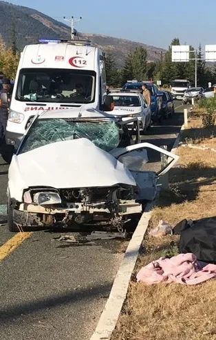 Elazığ'da feci kaza: 1 ölü, 2'si ağır 4 yaralı