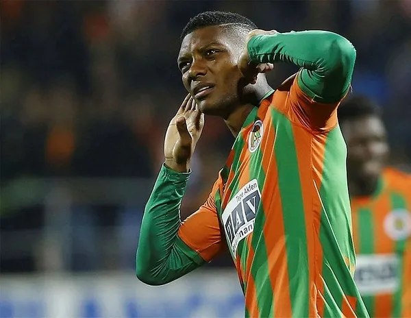 Kara Kartal Senegalli golcü ile el sıkıştı! Beşiktaş Cisse için gün sayıyor-3