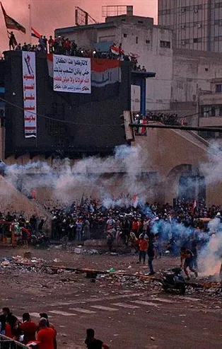 Irak'ın Kerbela kentinde kanlı gece: En az 13 ölü, 865 yaralı