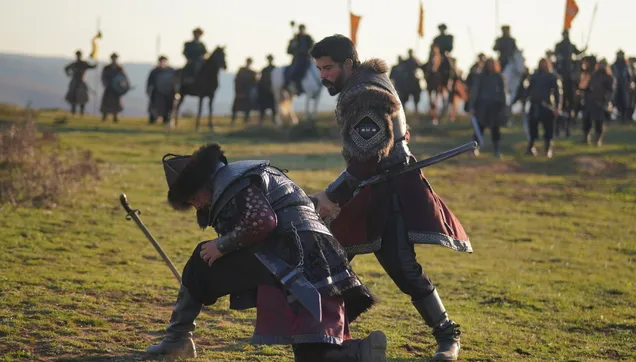 Kuruluş Osman 121. bölümüne damga vuran sahne! Osman Bey ve Nayman işte böyle karşılaştı