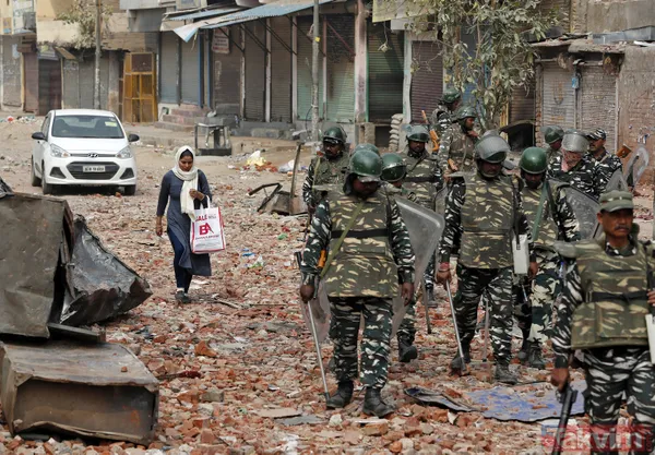 Hindistan'da camileri yakıp müslümanlara eziyet ettiler - 42