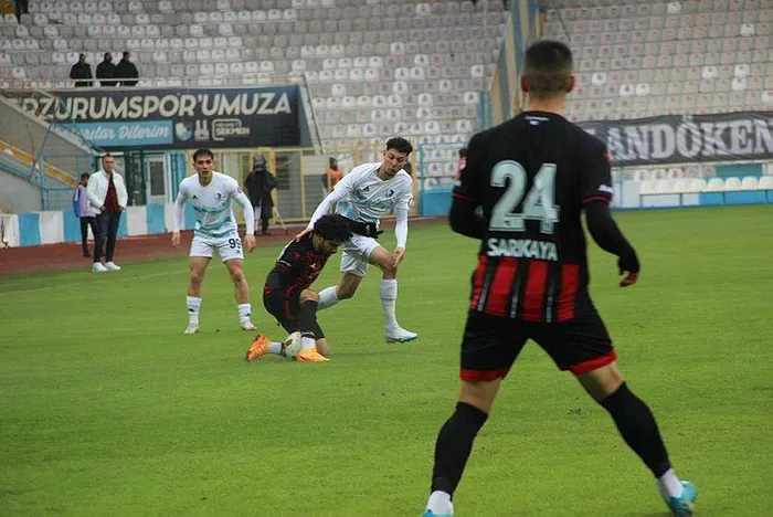ziraat-turkiye-kupasindan-24-erzincanspor-turladi-mac-sonucu-erzurumspor-fk-24-erzincanspor-1701867647002.jpeg