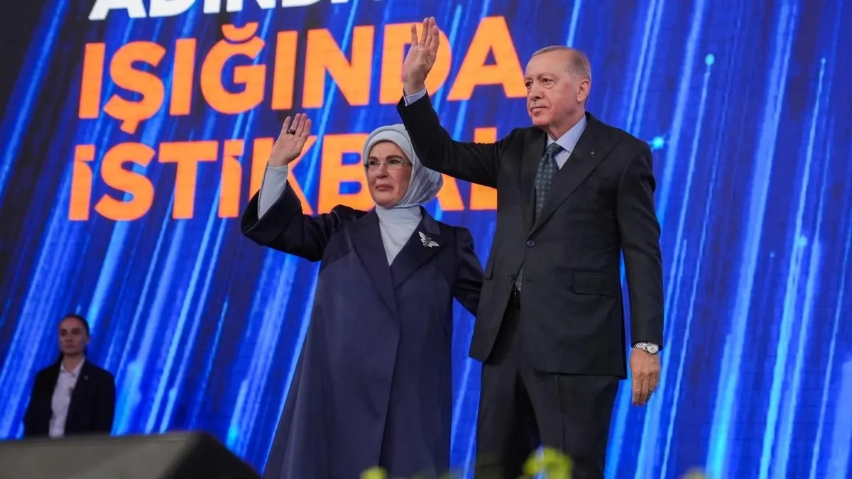 baskan-erdogandan-anneler-gunu-mesaji-guclu-turkiyenin-insasinda-en-buyuk-pay-sahibi-onlar-1778399253526.jpeg Başkan Erdoğan'dan "Anneler Günü" mesajı: Güçlü Türkiye’nin inşasında en büyük pay sahibi onlar-3