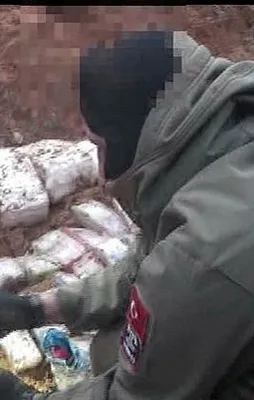 150 kilo patlayıcıyla yakalandılar
