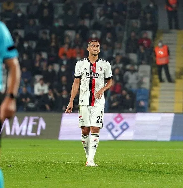 Kartal’ın son haftalardaki futbolu tartışılıyor! Son 4 maçta 1 kez galip geldi kötü sinyaller verdi-4