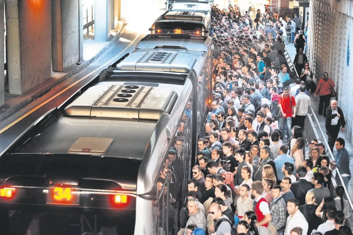 Ayaklandılar!