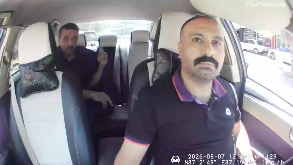 Gaziantep'te 5 yıllık tarla husumeti kanlı bitti: Kadın kılığına giren saldırgan emekli polise cami önünde kurşun yağdırdı
