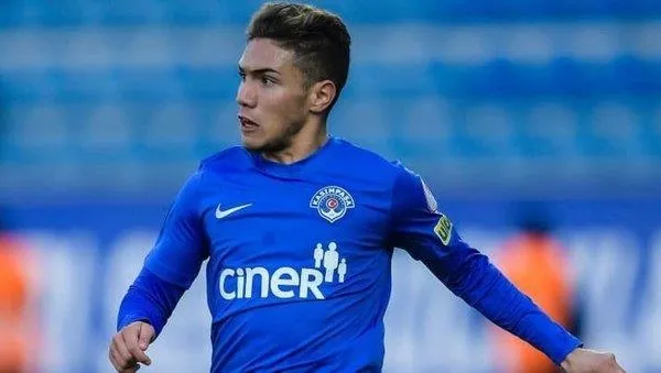 Transferde takvim.com.tr ne dediyse o! İşte Fenerbahçe'nin yeni sol beki-4