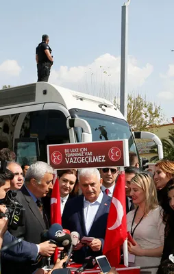 Başbakan Yıldırım'dan MHP standına ziyaret