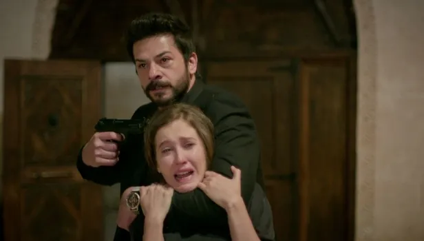 Hercai 11. yeni bölüm fragmanı yayında! Azat Gönül'ü rehin alıyor